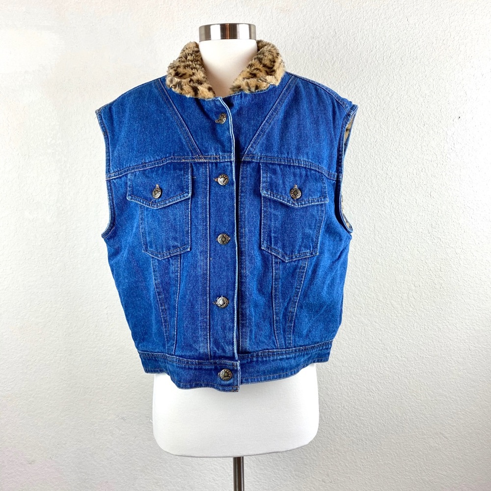 Dressin Gaudy Vest Blue Jean and Leopard